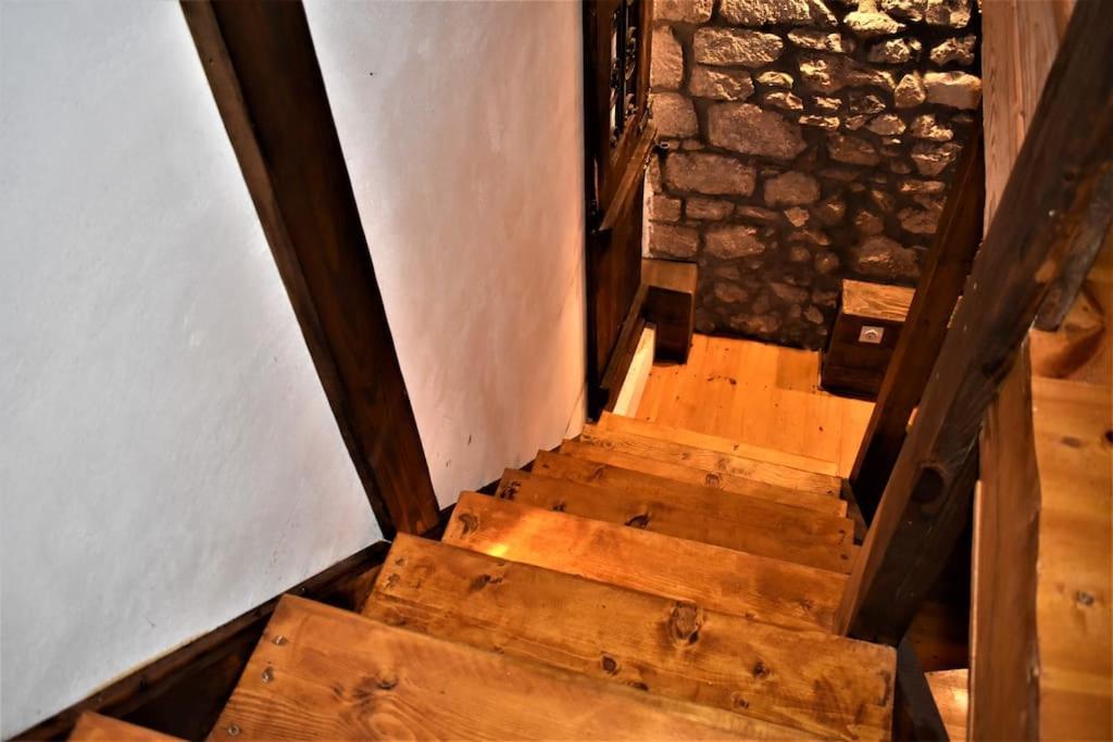 Μικρή Πέτρινη Μεζονέτα 2 Villa Lilaia ภายนอก รูปภาพ